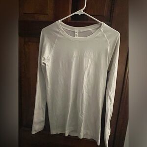 Lululemon white swiftly tech long sleeve 2.0